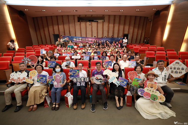 六堆在地單位、國小、幼兒園熱情支持參與，新書發表圓滿完成。